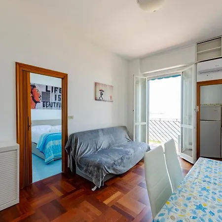 Apartment Altido Seafront Apt For 3 With Parking Near Beach In Sestri Levante