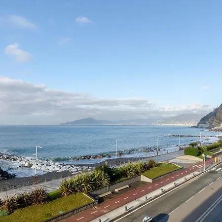 Apartament Altido Seafront Apt For 3 With Parking Near Beach In Sestri Levante