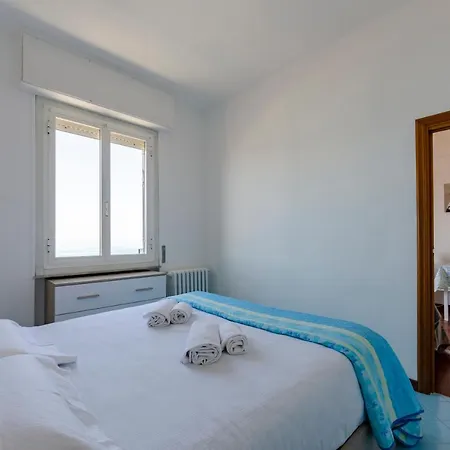 Apartament Altido Seafront Apt For 3 With Parking Near Beach In Sestri Levante