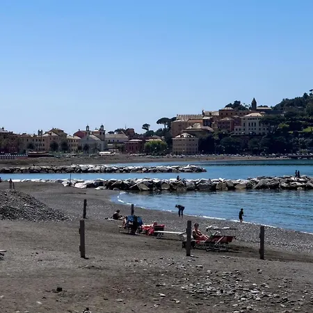 Altido Seafront Apt For 3 With Parking Near Beach In Sestri Levante *