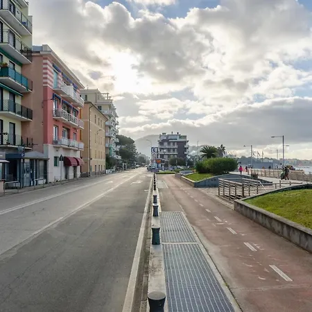 Altido Seafront Apt For 3 With Parking Near Beach In Sestri Levante * Sestri Levante