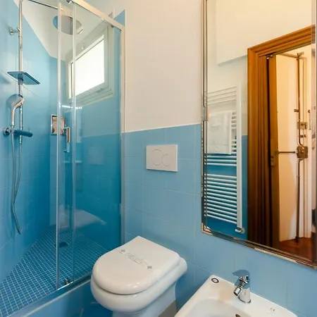 Altido Seafront Apt For 3 With Parking Near Beach In Sestri Levante Apartament