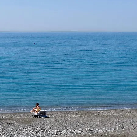 Altido Seafront Apt For 3 With Parking Near Beach In Sestri Levante *